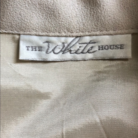 White House - Pant Suit - Picture 3 of 3